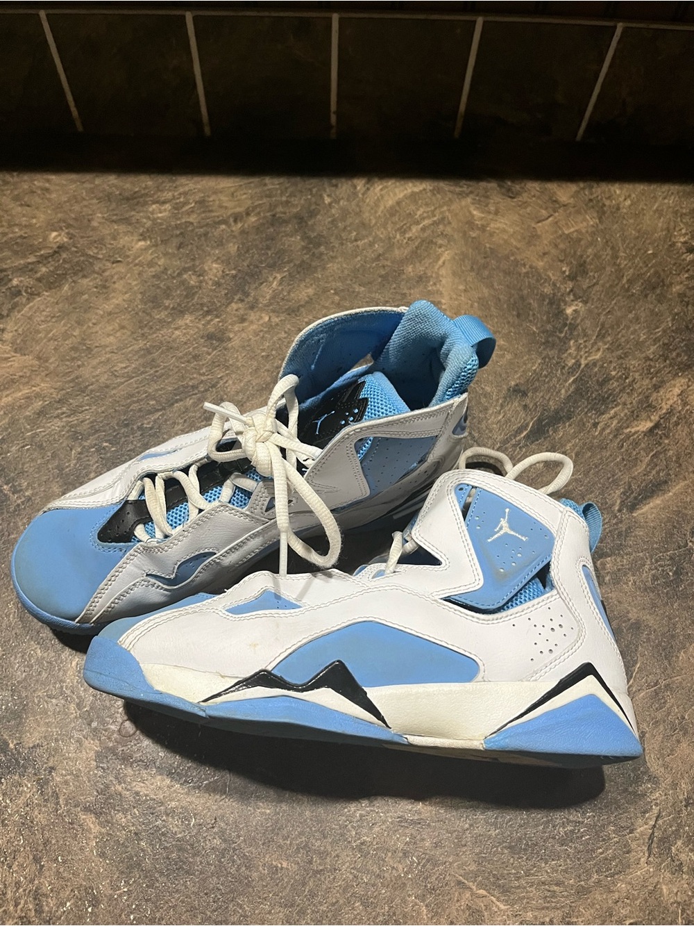 Jordan Kids Mid-Top Sneakers in Light Blue and White
